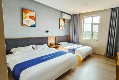 Home Inn Huayi Hotel (Liangshan Huatong Used Car Market) Hotels in Liangshan