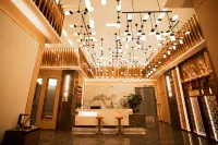 Manhao Holiday Inn
