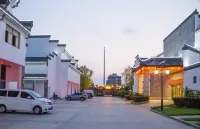 SuiningShuiyueHotel - parking