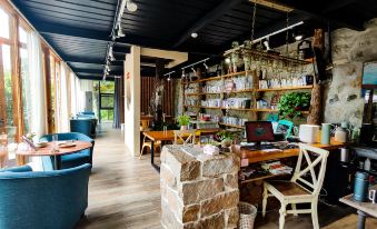 Xiangshan Hidden Mountain Boutique Homestay