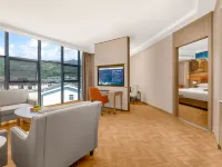 Vienna Hotel（Xingshan High Speed Rail Station Store）