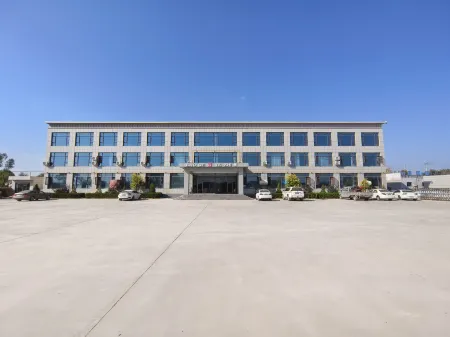 BAO DE YA ZHI- hotel Отели рядом с достопримечательностью «Maowusu Desert»