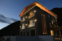 Moonlight Hotel Hotels near Yaha Scenic Area