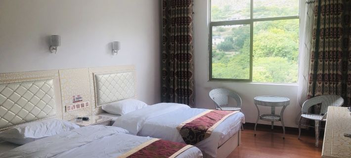 Snow dream home Hotel di Deqin