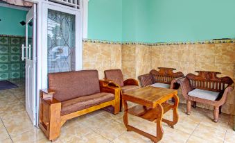 SPOT ON 92445 Mutiara Indah Hotel