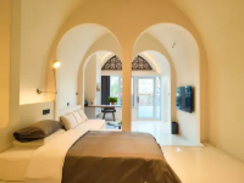 Xiangning Loess Cave Hotel