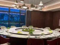 Butuo Black Sheep Grand Hotel Hotels in Butuo