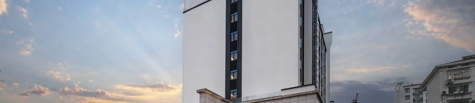 Four-Star Hotels