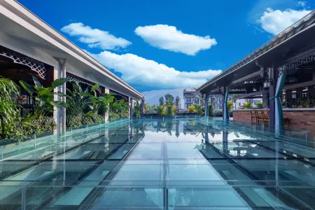 Yishan Lanting Hotel Отели рядом со станцией Lincang Railway Station