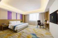 Kaiyuan Hotel - غرفة مطلة على الجبل