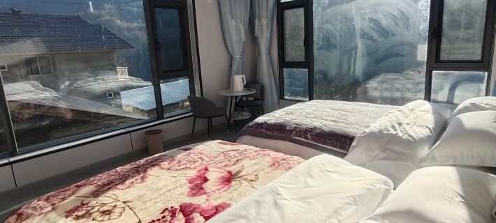 Fushan Light Luxury Homestay Hotels in Baoxing County