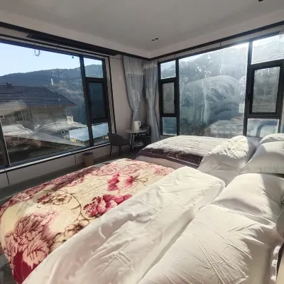 Fushan Light Luxury Homestay