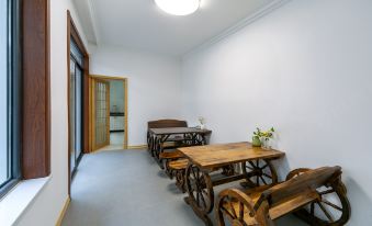 Wutai Mountain Yue Zizi B&B