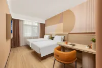YICHENG HOTEL
