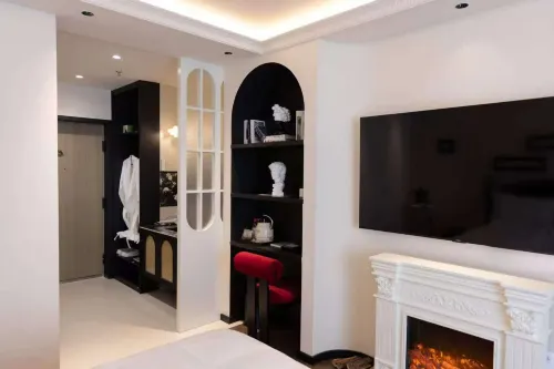 Lushang Homestay (Datong University)