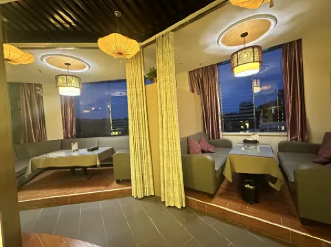 Huangcheng Hotel, Xuantan Town, Jixian County