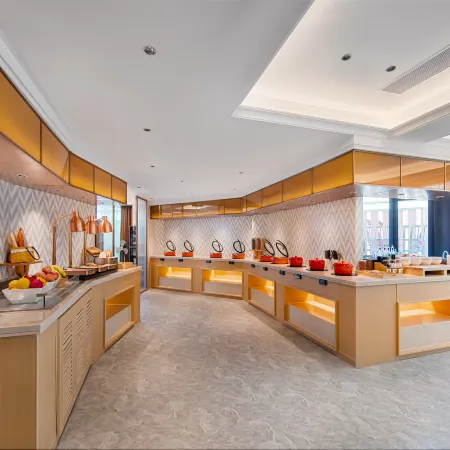 Vienna Hotel (5.0 Dongxia 100 Commercial City Branch)