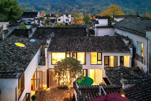 Hongcun Scenic Area Zhishu B&B - New