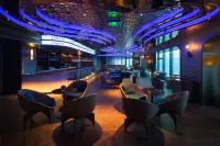 Wyndham Grand Yichang Riverside - 5-Star