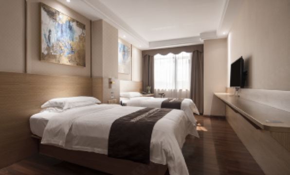 T-Social Hotel (Yuexiu International Conference Center Guangzhou Railway Station Subway Station)