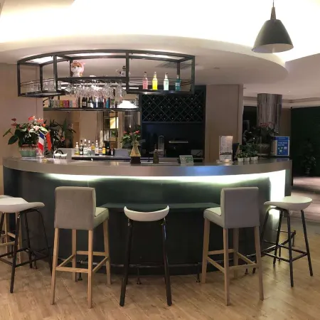 Ouyi Hotel (Yuzhou Yanquan Square Branch)