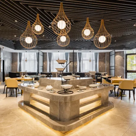 Polysheron Hotel (Yingkou Fujia Triumph Arch)