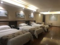 星程酒店(重庆江北国际机场T3航站楼店) - 高级双床房