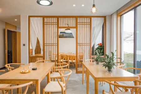 Floral Hotel·Qiandao Lake Fantasy Guishu Hotel Отели рядом с достопримечательностью «Hubin Park»