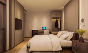 Ike Hotel (Lanzhou Railway Station Oriental Red Square)