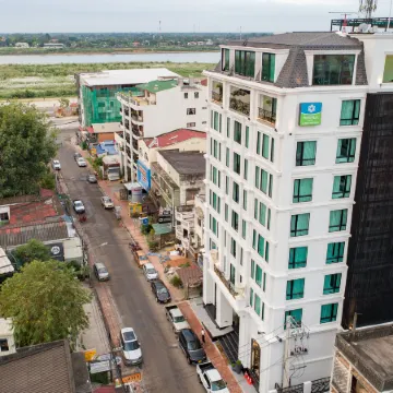 SureStay Hotel by Best Western Vientiane Отели рядом с достопримечательностью «Ват Чан»