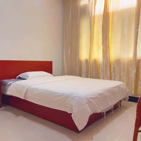 Queshan Yida Hotel