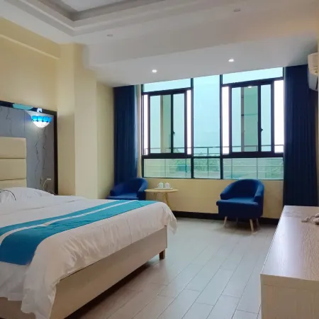 Danzhou Lexiang Business Hotel