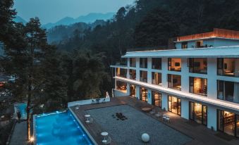 Mount Emei Hetang Nanxi Hotel