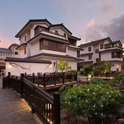 Jiujiantang Shanshui Yuanlin Health Villa Hotels near Jade Maiden Peak Scenic Area