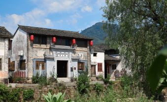 Floral Hotel · Mount Huangshan Huanxiu Building B&B (Chengkan Scenic Spot Store)