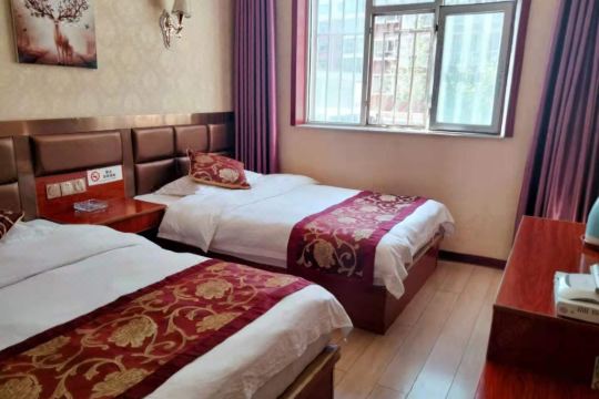 德令哈朗廷宾馆