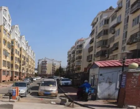 Qingdao Jiangli Morandi Theme Homestay (Qingdao North Railway Station Zhenhua Road Subway Station)