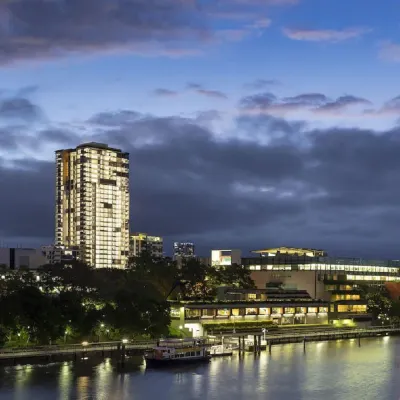 凱麗思希望酒店/河畔酒店 鄰近Koala and River Cruises的酒店