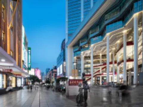 Crowne Plaza SHANGHAI NANJING ROAD by IHG Hotels in Shanghai