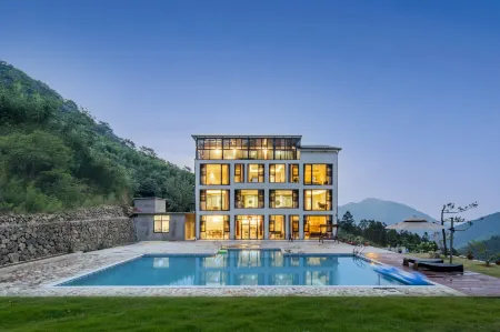 Liangliang Shenxi Mountain View Homestay Отели рядом с достопримечательностью «Longwang Mountain Top»