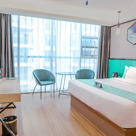 Xana Lite Hotel (Sui County Fengcheng Square)