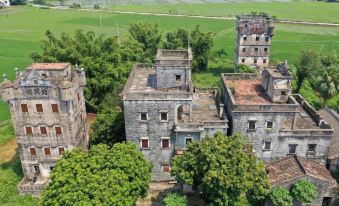 This International Research Space B&B (Kaiping Branch)