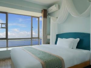 HELLO Sea View Hotel (Sunshine Coast Store)