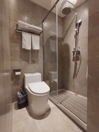 Zhenmei Hotel (Lanzhou Xiguan Landa second hospital store) Отели рядом с достопримечательностью «Ming Zhenyuan Flying Bridge Former Site»