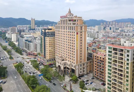 Heyuan platinum Hyatt International Hotel Отели рядом с достопримечательностью «First High-Altitude Fountain in Asia»