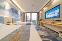 Donghui Yunju Hotel (Yichang Yiling Wanda Plaza) Hotels near LIANG PIN PU ZI YI CHANG WU DIAN