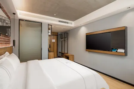 Hemeida Hotel (Lingshui Haiyun Plaza) Отели рядом со станцией Lingshui Railway Station