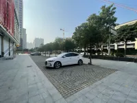Four Seasons Hotel (Baise Dream Island Shopping Plaza) - parking