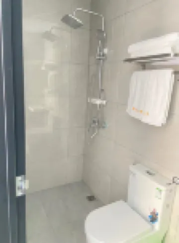 Jingjiang Business Hotel