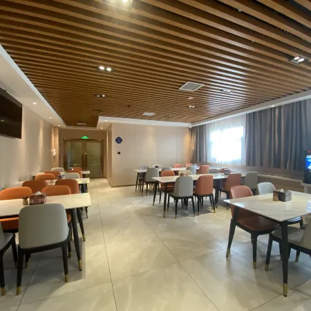 Super 8 Hotel (Kashgar Yengisar County Old Street)